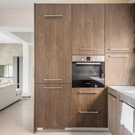 The Travellers's House Chalkís