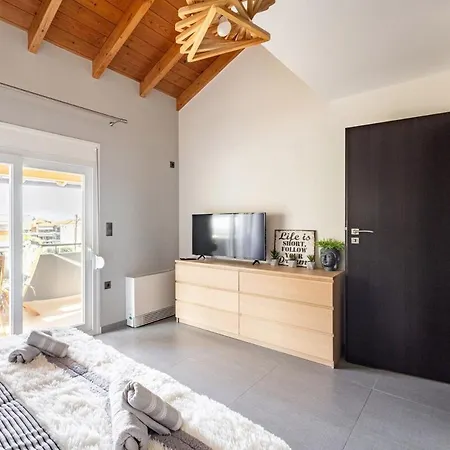 The Travellers's House *